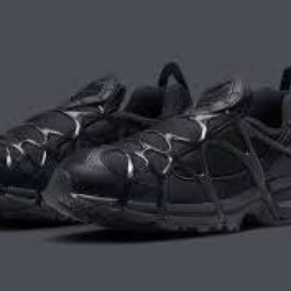 Nike Air Kukini Triple Black Men's  DV0659 001 size 9/10.5 and 10/11.5 - Picture 1 of 11